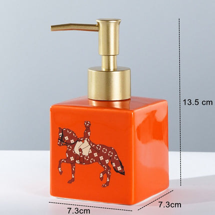 Keramische zeepdispenser met paard afbeelding