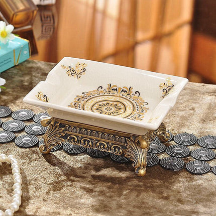 Vintage zeepschaaltje met gouden details