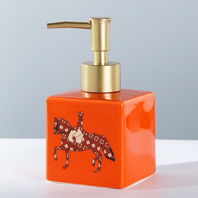 Keramische zeepdispenser met paard afbeelding