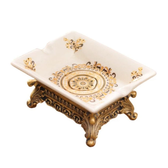 Vintage zeepschaaltje met gouden details